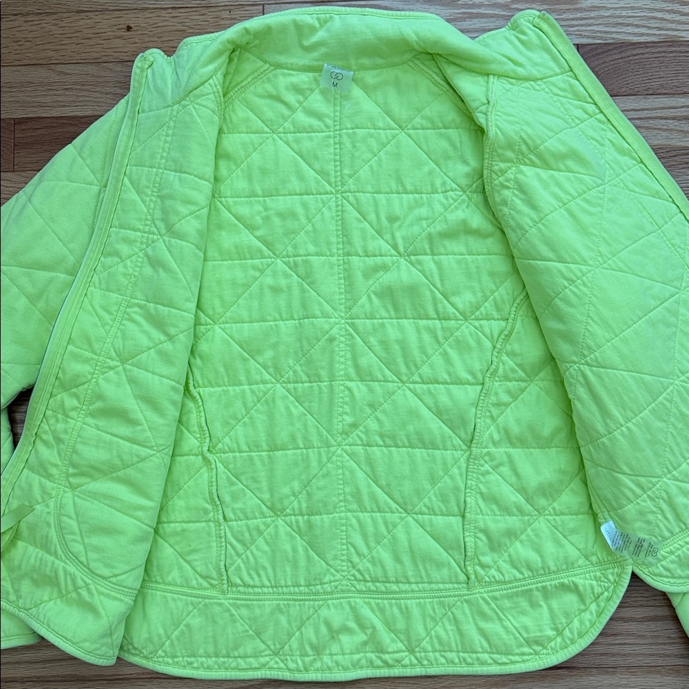 Calia Quilted Jacket - Picture 4 of 8